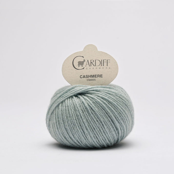 Cardiff Classic Cashmere 677