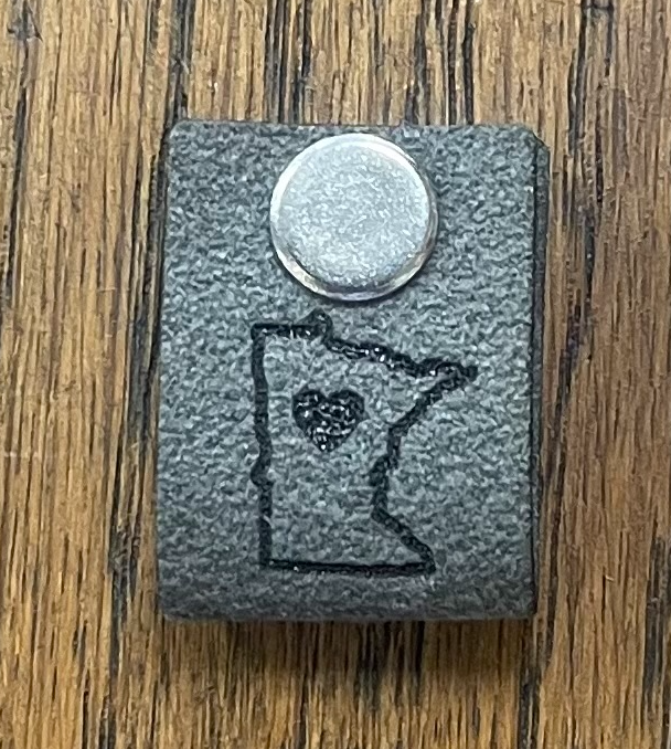 Foldover Tag with Grommet Katrinkles