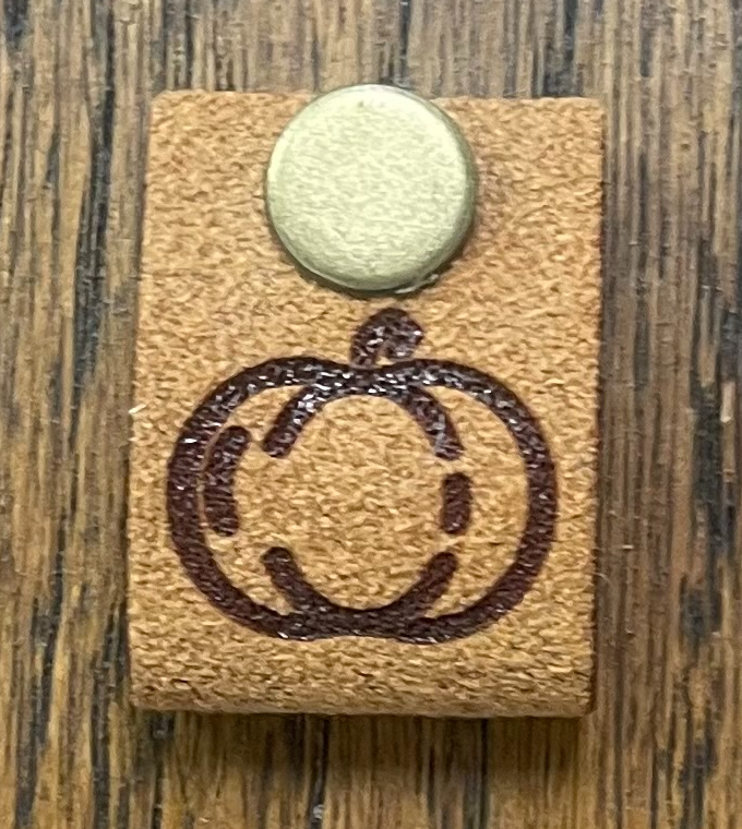 Foldover Tag with Grommet Katrinkles
